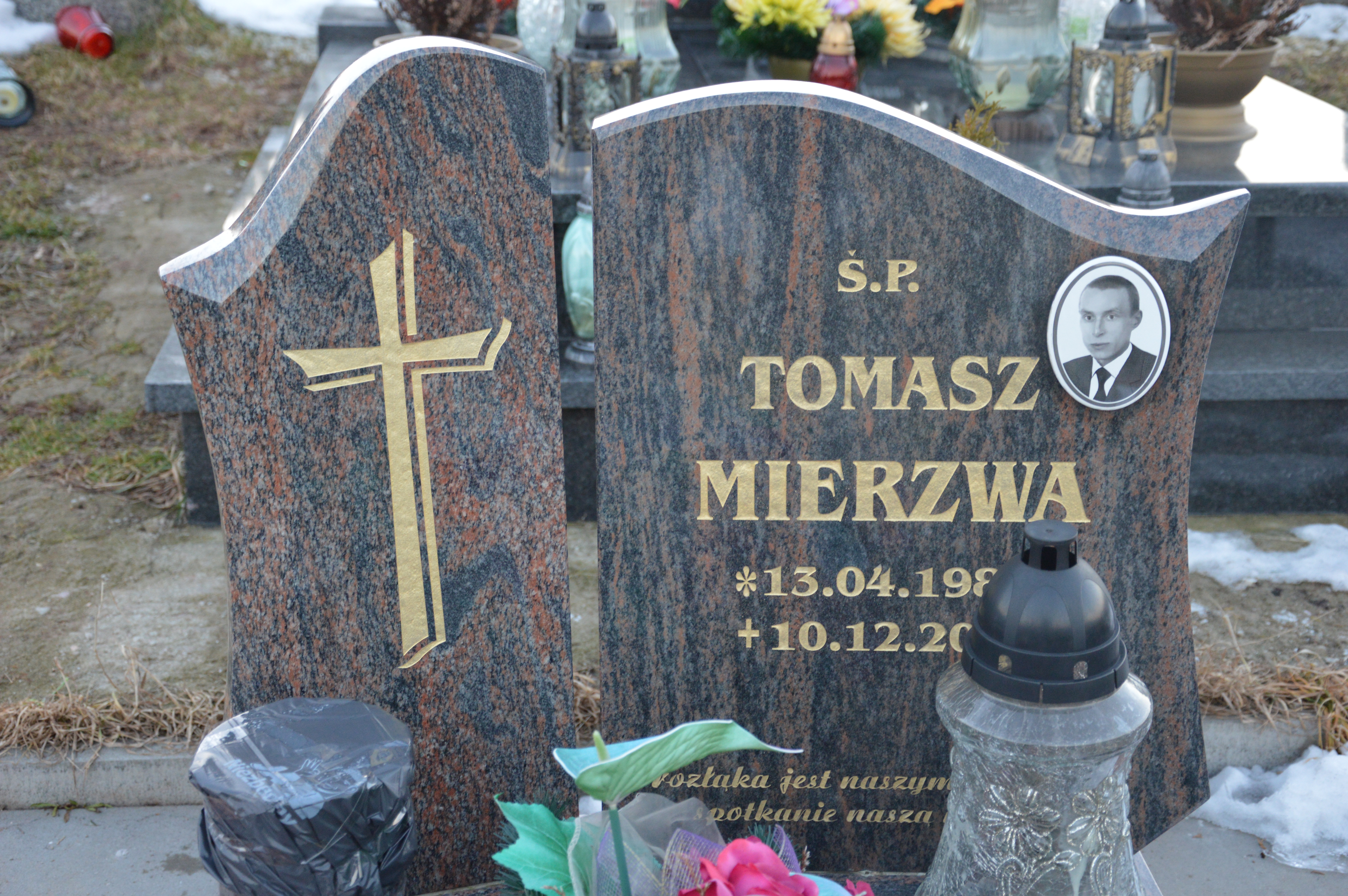 Tomasz Mierzwa 1981 Głuszyca - Grobonet - Wyszukiwarka osób pochowanych