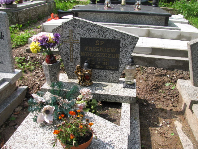 Grób Nina ZUBOWSKA
