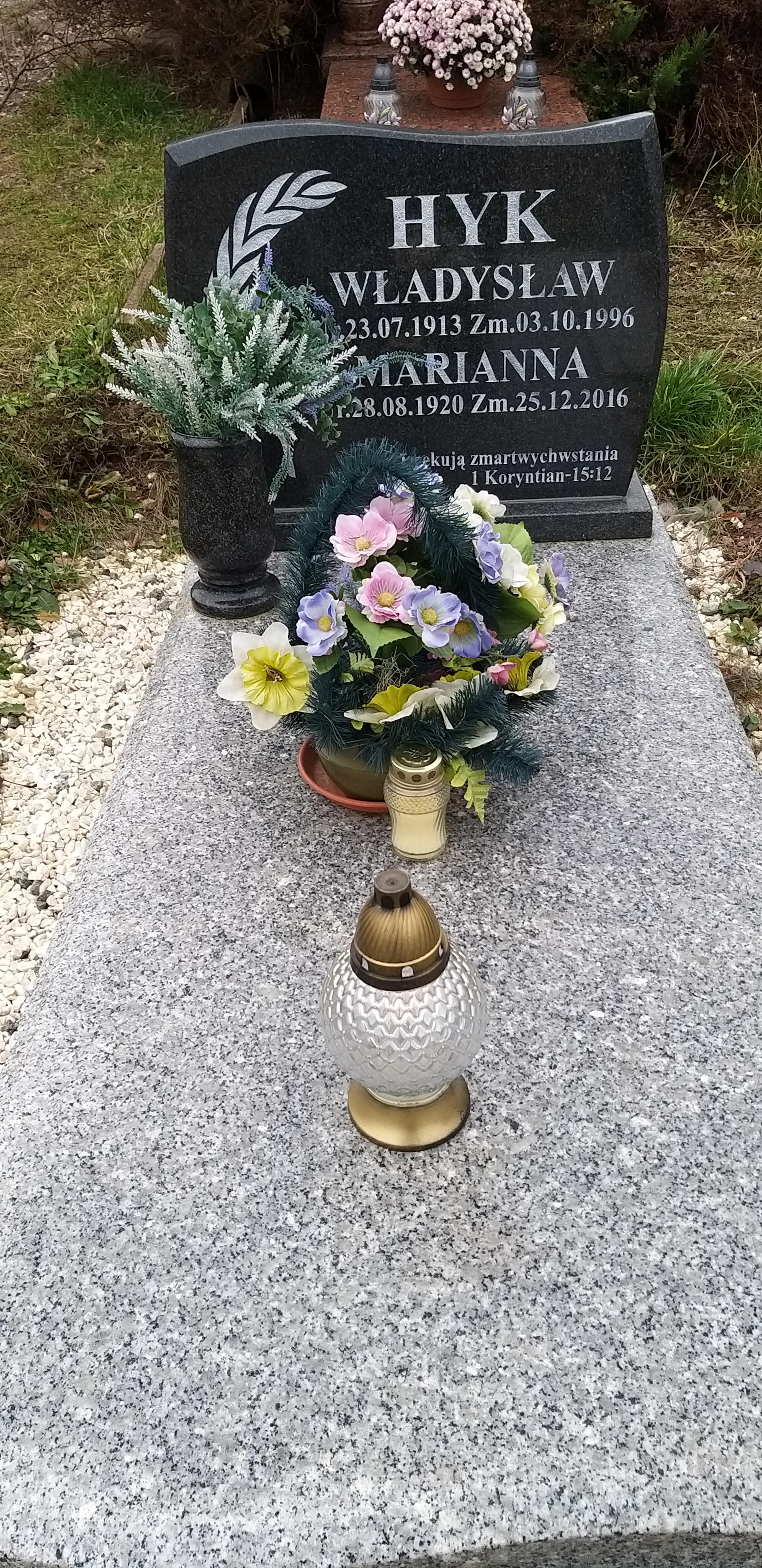 Grób Władysław Hyk
