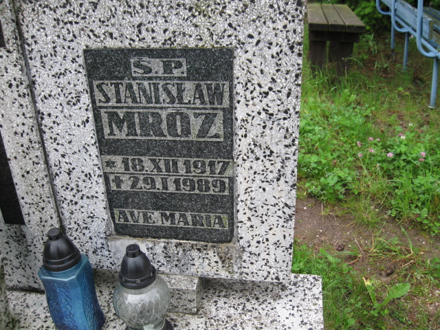 Stanisław Mróz 1917 Głuszyca - Grobonet - Wyszukiwarka osób pochowanych